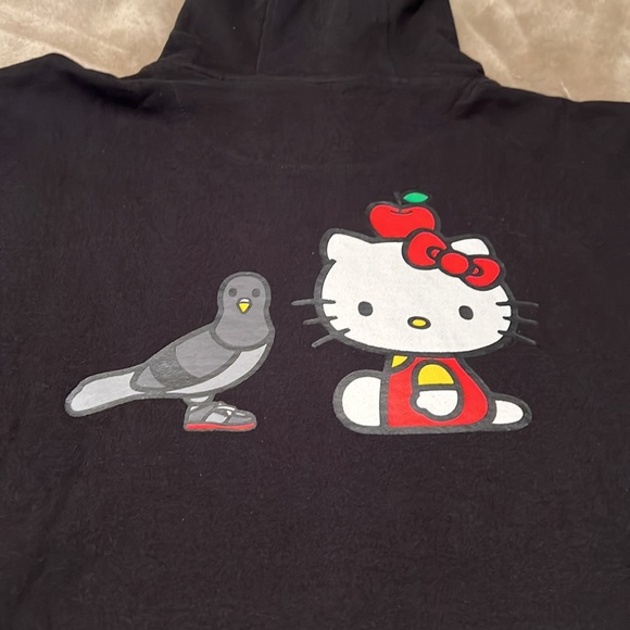 New mens XL STAPLE and HELLO KITTY Collaboration hoodie. Limited Edition - Picture 2 of 4